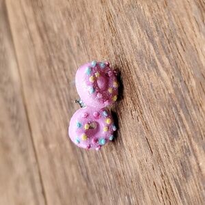 Adorable Sprinkle Donut Earrings For Pierced Ears E210‎